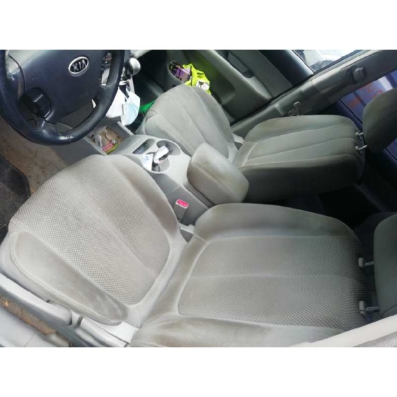 kia carens (un) del año 2008