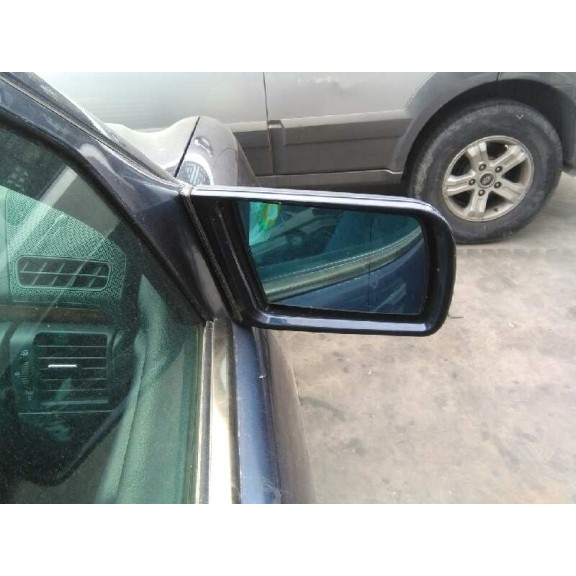 mercedes-benz clase e (w210) berlina del año 1999