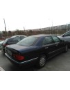 mercedes-benz clase e (w210) berlina del año 1999
