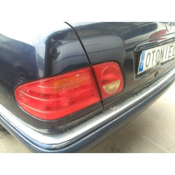 mercedes-benz clase e (w210) berlina del año 1999