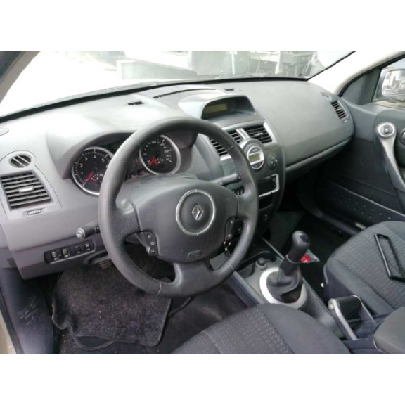 renault megane ii classic berlina del año 2006