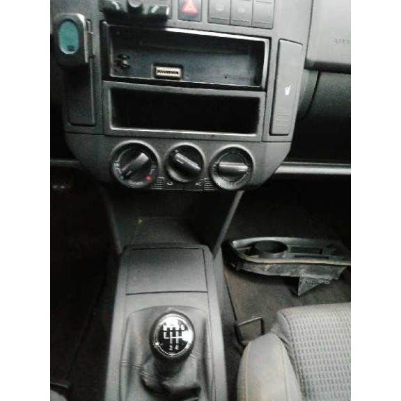 volkswagen polo (9n1) del año 2004