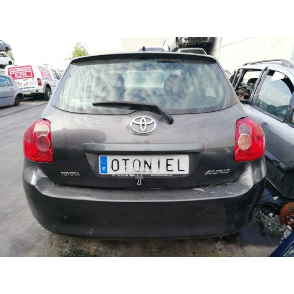 toyota auris del año 2008