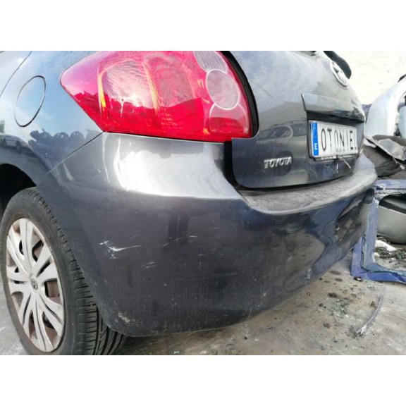 toyota auris del año 2008