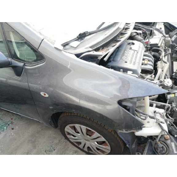 toyota auris del año 2008