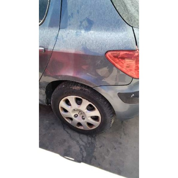 peugeot 307 berlina (s2) del año 2005