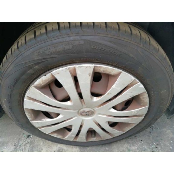 toyota auris del año 2008