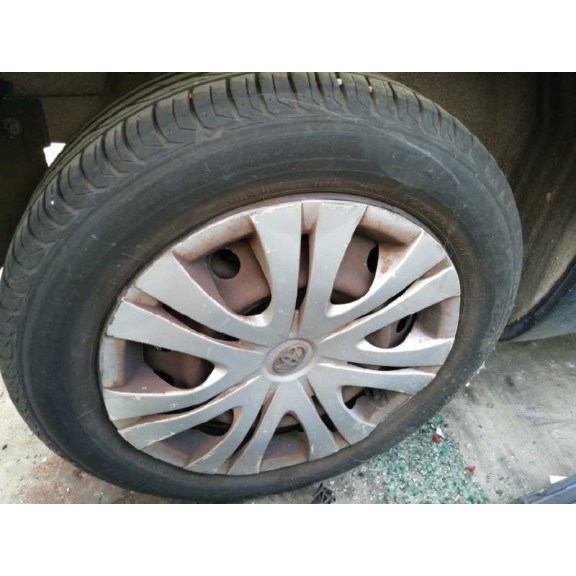 toyota auris del año 2008