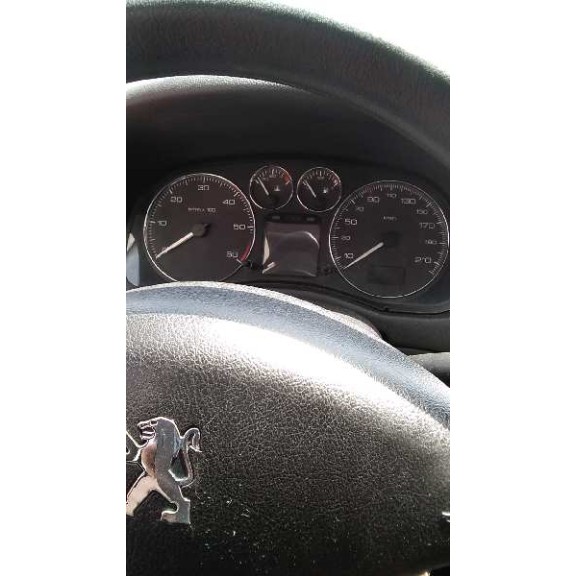 peugeot 307 berlina (s2) del año 2005