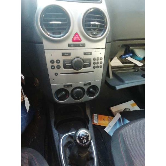 opel corsa d del año 2007