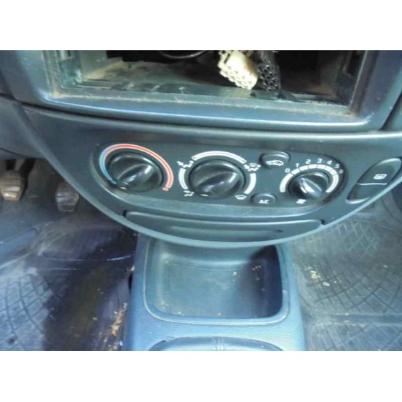 renault megane i berlina hatchback (ba0) del año 1997