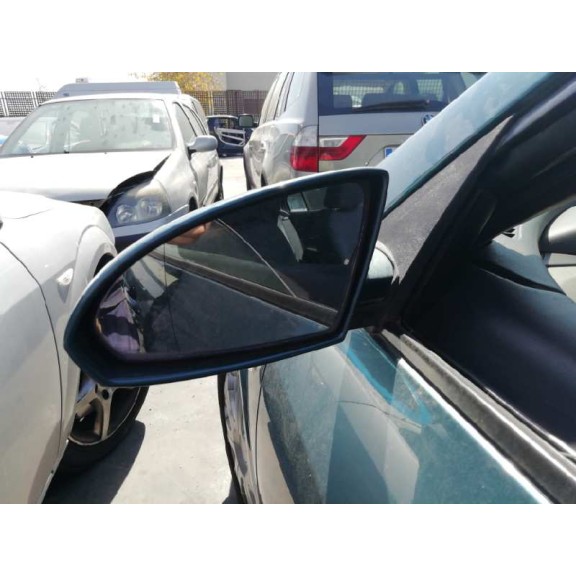 nissan primera berlina (p12) del año 2003