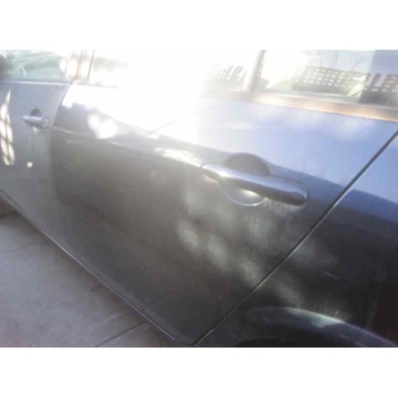 nissan primera berlina (p12) del año 2002