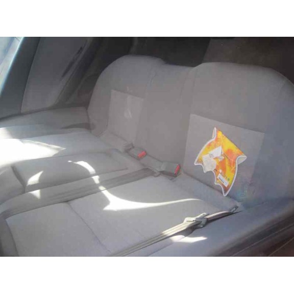 nissan primera berlina (p12) del año 2002