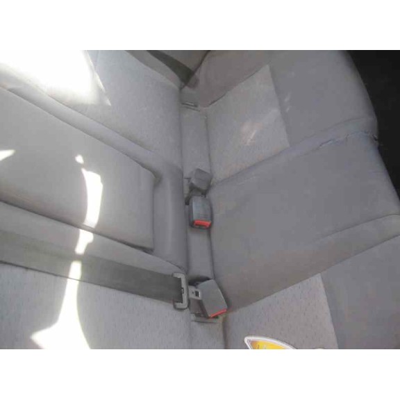 nissan primera berlina (p12) del año 2002