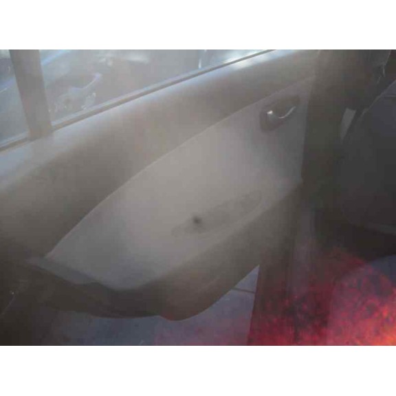 nissan primera berlina (p12) del año 2002