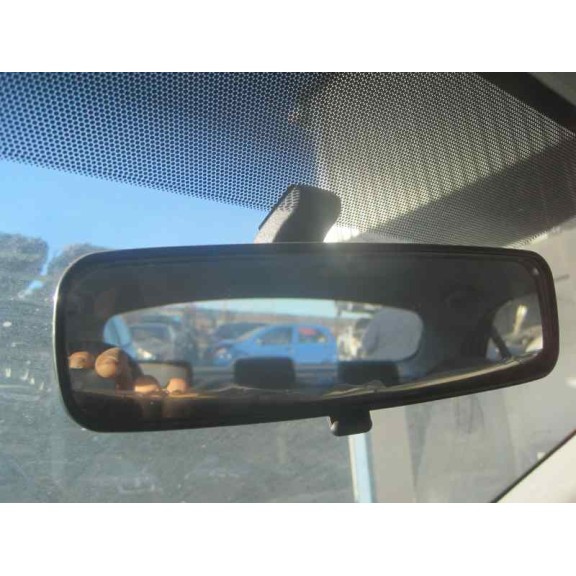 nissan primera berlina (p12) del año 2002