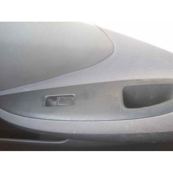 nissan primera berlina (p12) del año 2002