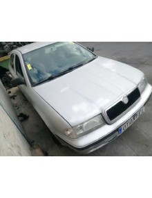 skoda octavia berlina (1u2) del año 1999 2
