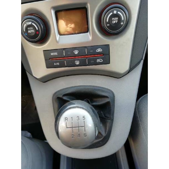 kia carens (un) del año 2009