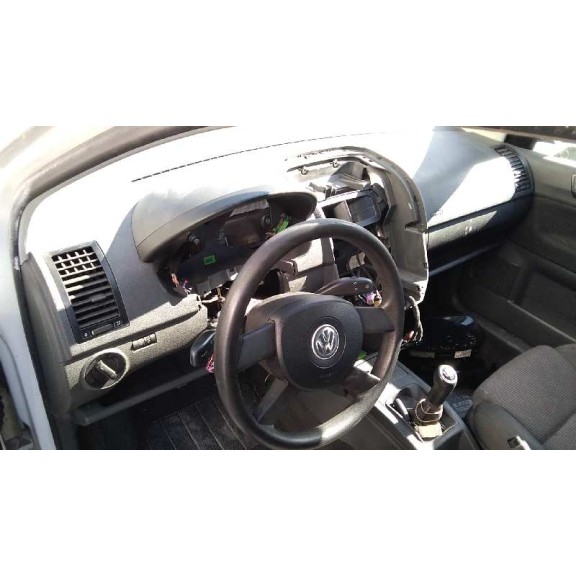 volkswagen polo (9n1) del año 2003