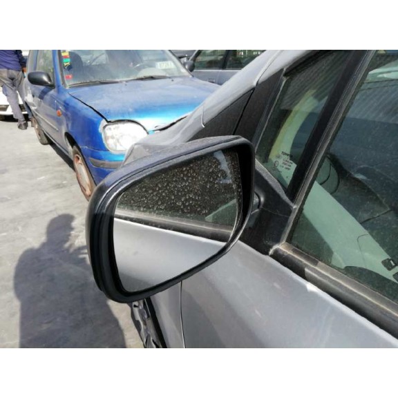 toyota yaris del año 2010