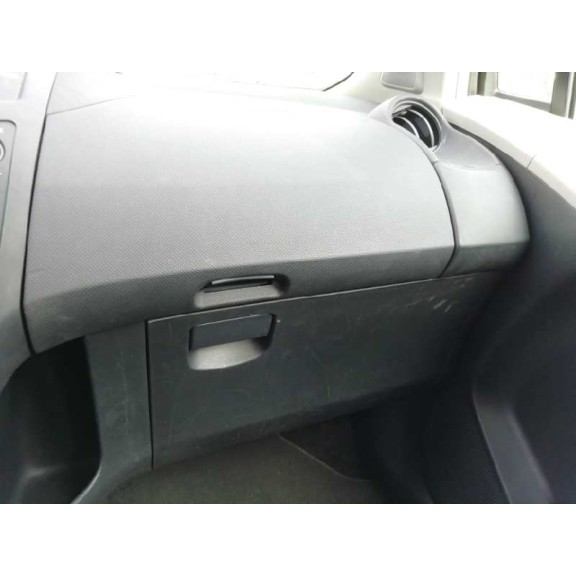 toyota yaris del año 2010