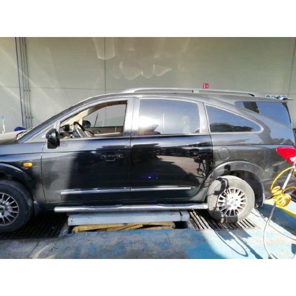 ssangyong rodius del año 2006