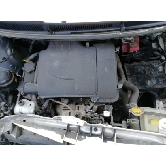 toyota yaris del año 2010