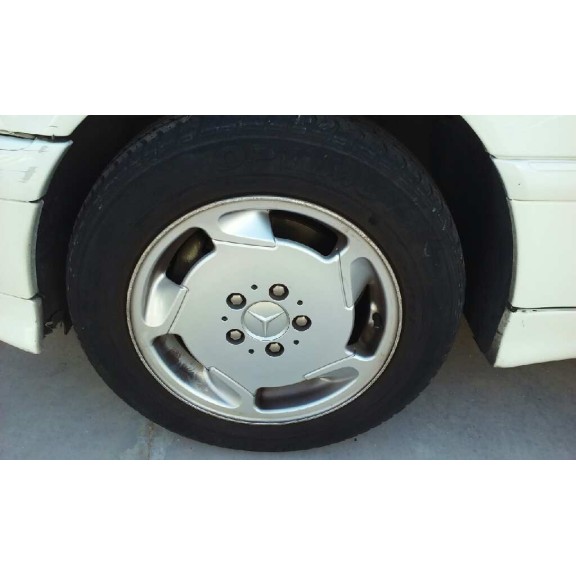 mercedes-benz clase c (w202) berlina del año 2002