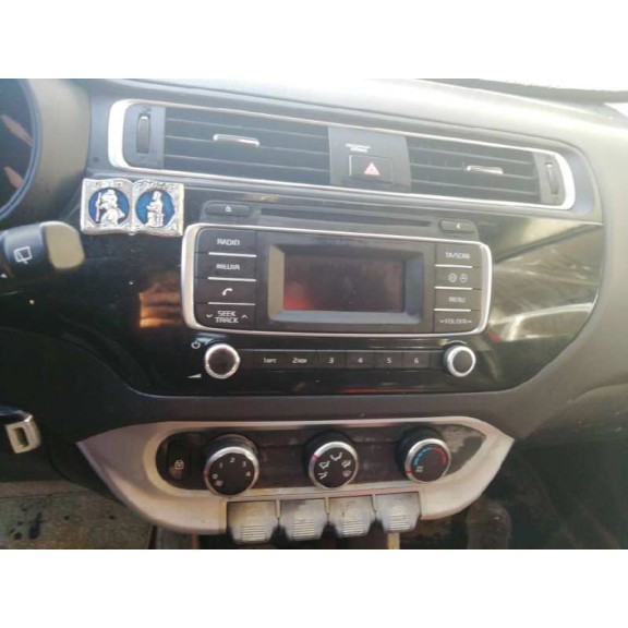 kia rio (yb) del año 2016