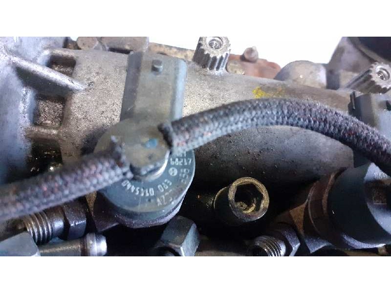 Recambio de inyector para fiat grande punto (199) 1.3 16v jtd cat referencia OEM IAM 0445110083  