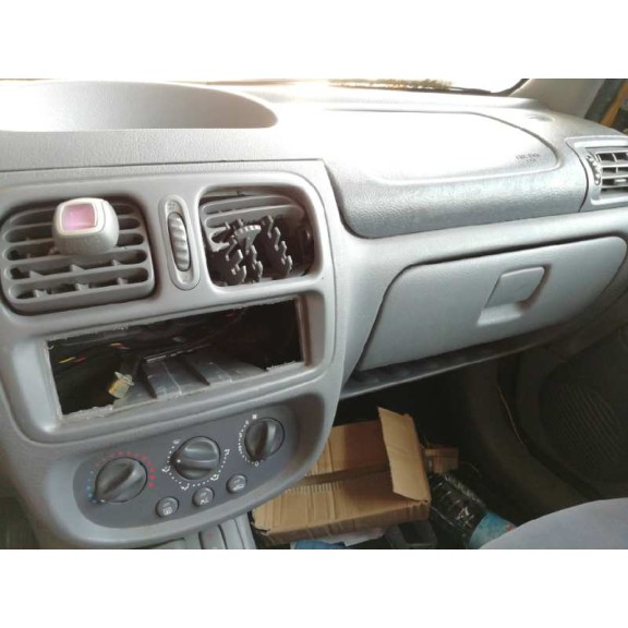 renault clio ii fase i (b/cbo) del año 1998