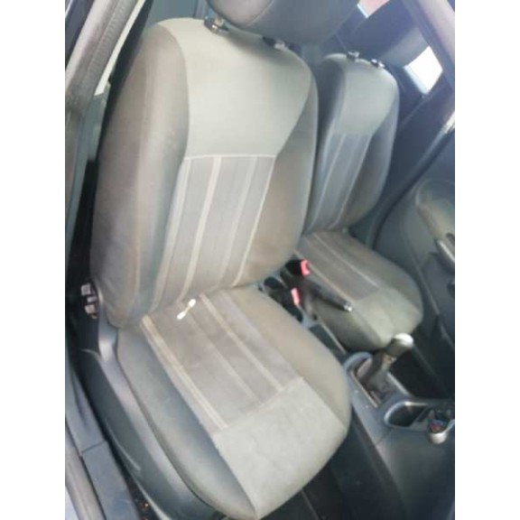 ford fiesta (cb1) del año 2010