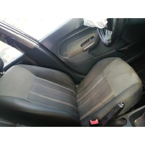 ford fiesta (cb1) del año 2010