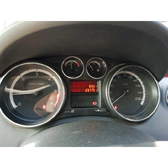 peugeot 308 del año 2008