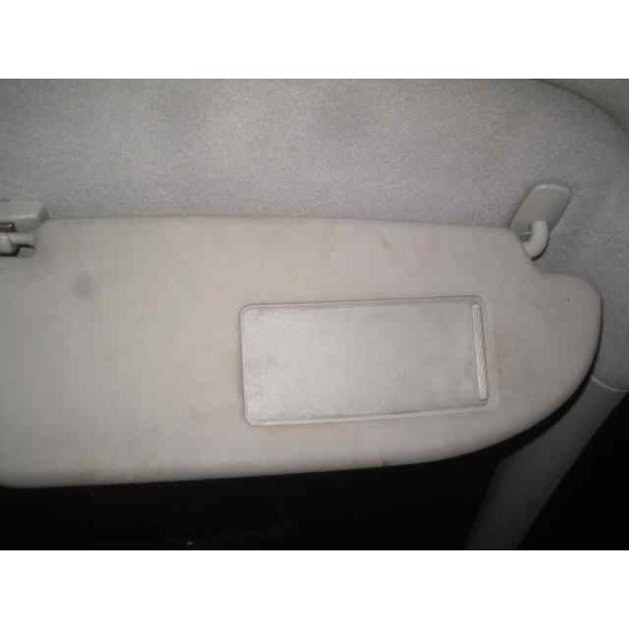 seat ibiza (6l1) del año 2003