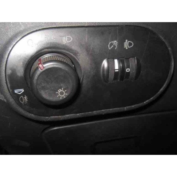 seat ibiza (6l1) del año 2003