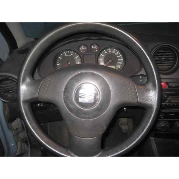 seat ibiza (6l1) del año 2003