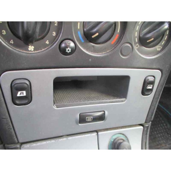 citroën xsara berlina del año 2003