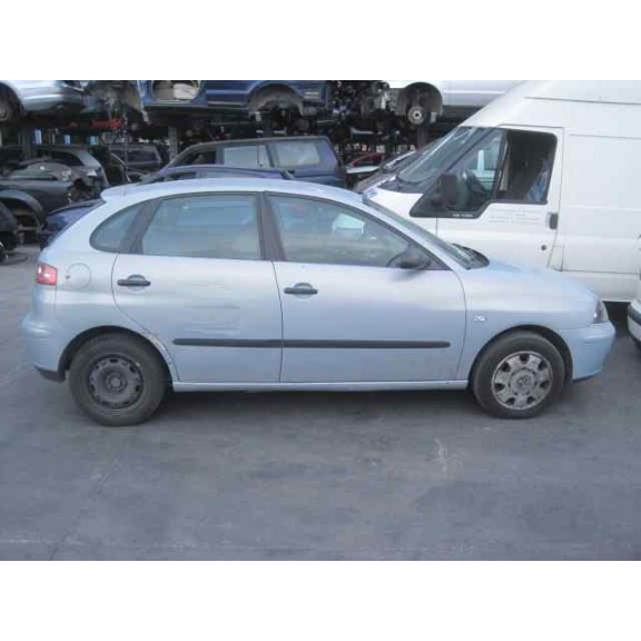 seat ibiza (6l1) del año 2003
