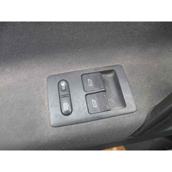 volkswagen polo berlina (6n2) del año 2000