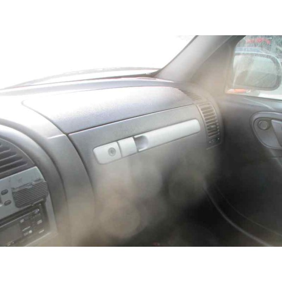 citroën xsara berlina del año 2003