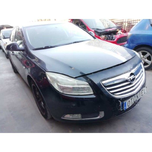 opel insignia berlina del año 2010