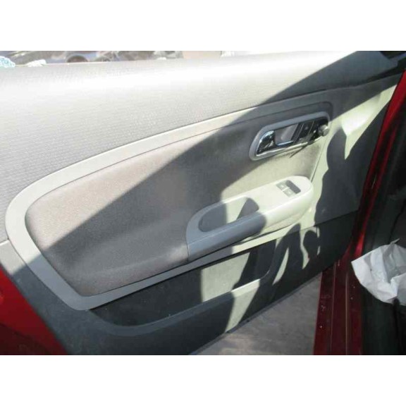 seat ibiza (6l1) del año 2008