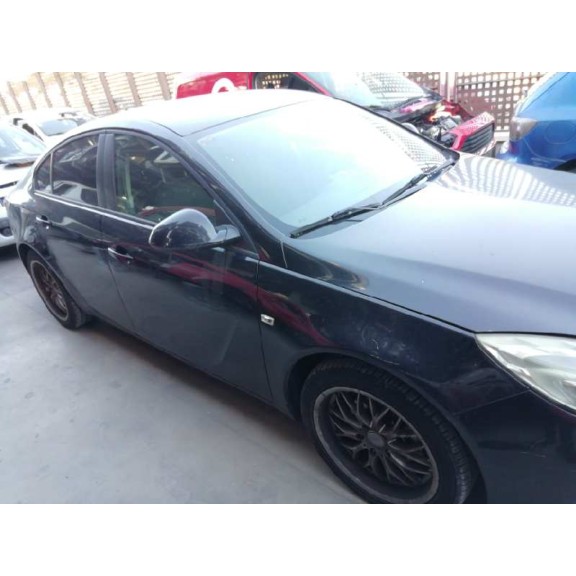 opel insignia berlina del año 2010