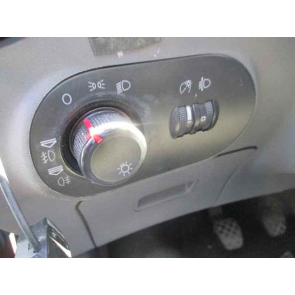 seat ibiza (6l1) del año 2008