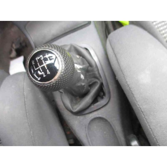 volkswagen polo berlina (6n2) del año 2000