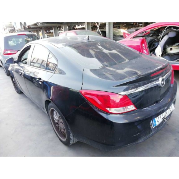 opel insignia berlina del año 2010