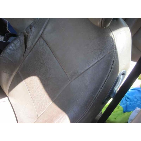 saab 9-3 berlina del año 2000